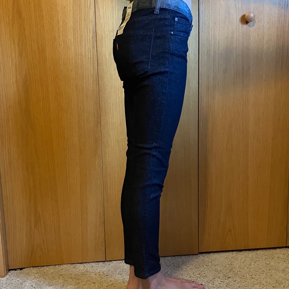 Levi’s Dark Blue Skinny Jeans - Picture 7 of 7